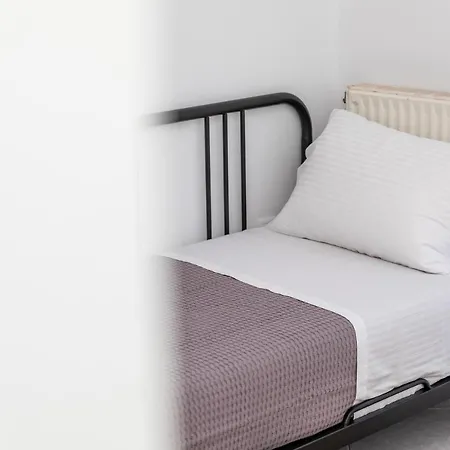 Manouk's Two Bedroom Naxos City