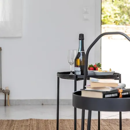 Manouk's Two Bedroom Naxos City