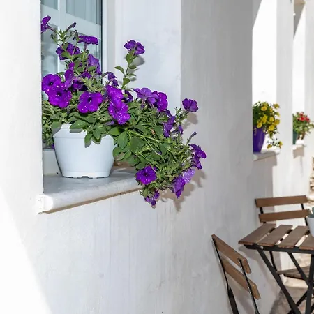 Manouk's Two Bedroom Naxos City