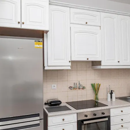 Manouk's Two Bedroom Apartment